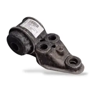 Soporte Eje Tras Derecho Para Passat *Volkswagen
